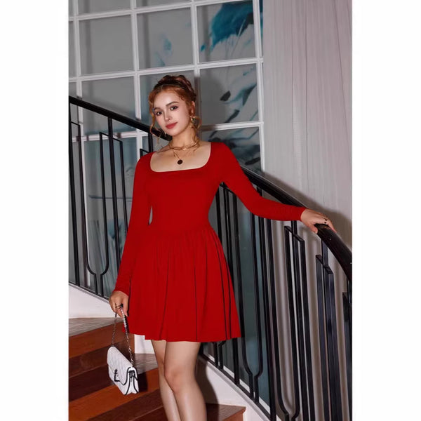 Long-sleeved dress